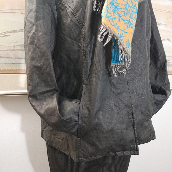 Liz Claiborne Petite Faux Leather Jacket Size PXL - Picture 9 of 10
